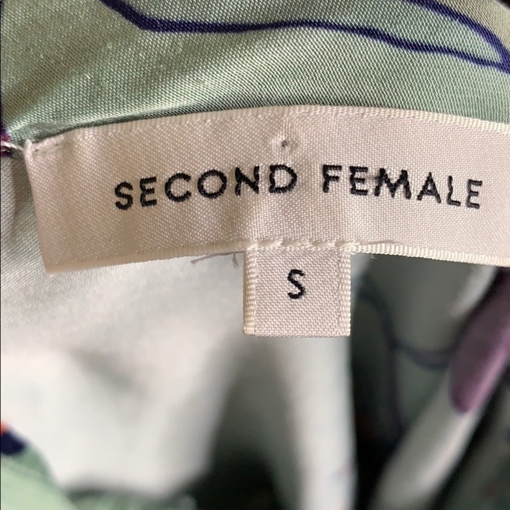 NWOT Second Female green blouse size - 2 - Picture 4 of 5